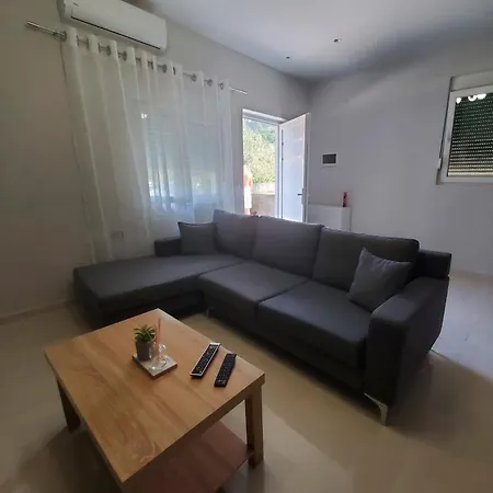 Twins Apartmán Përmet